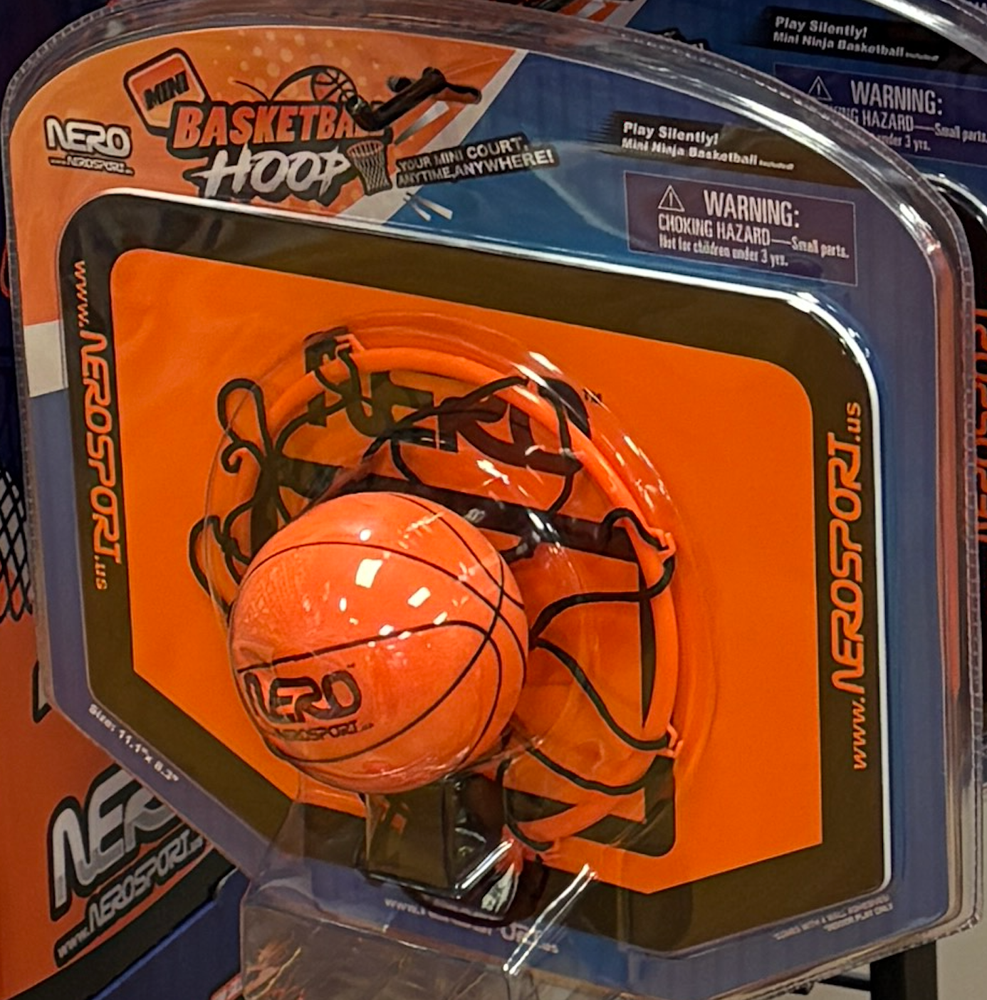 MINI BASKETBALL HOOP